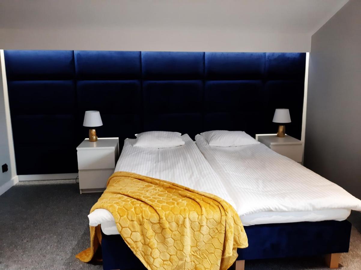 Apartament Willa Pod Sosnami Zator Przeciszow Buitenkant foto