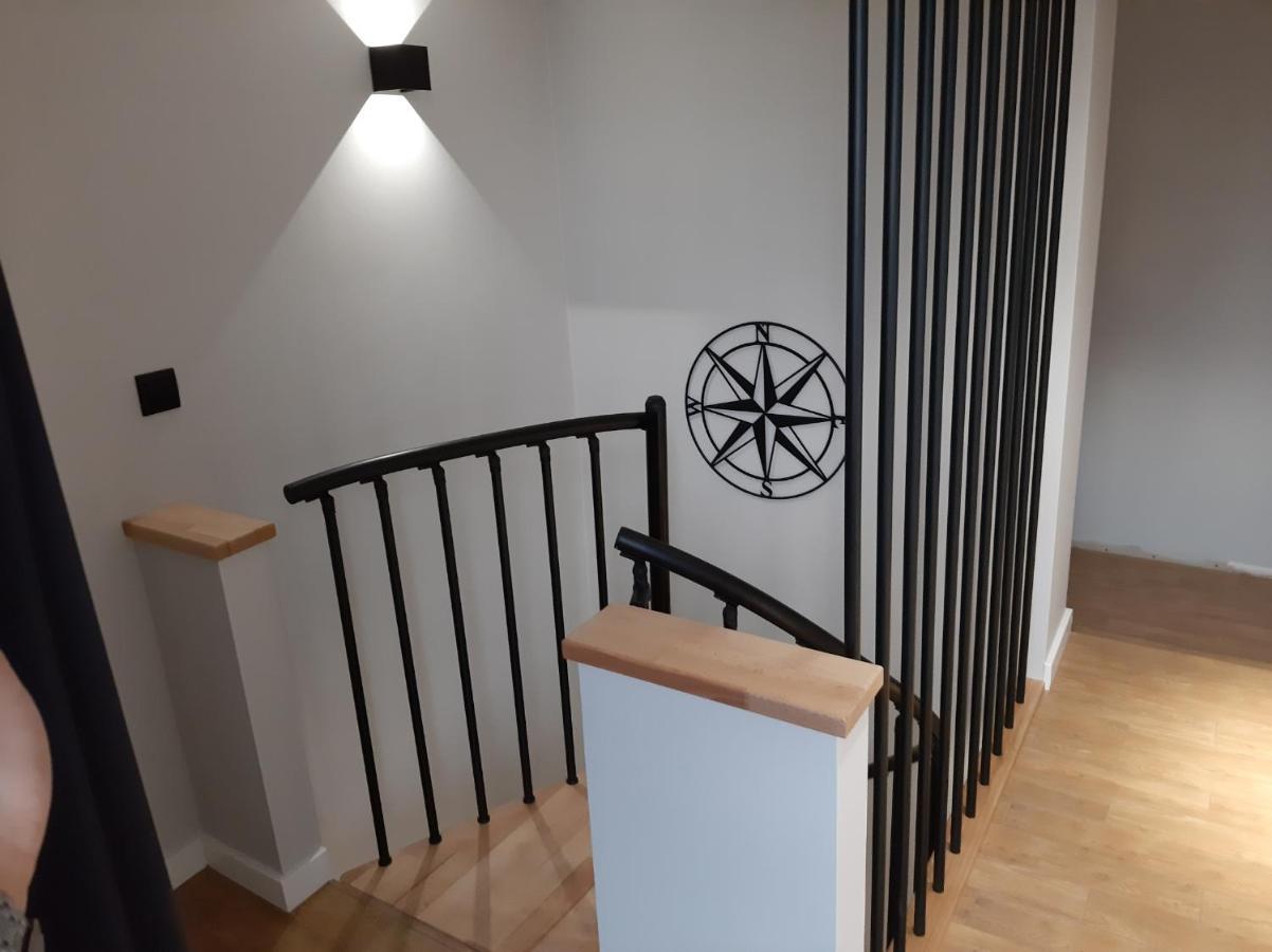 Apartament Willa Pod Sosnami Zator Przeciszow Buitenkant foto