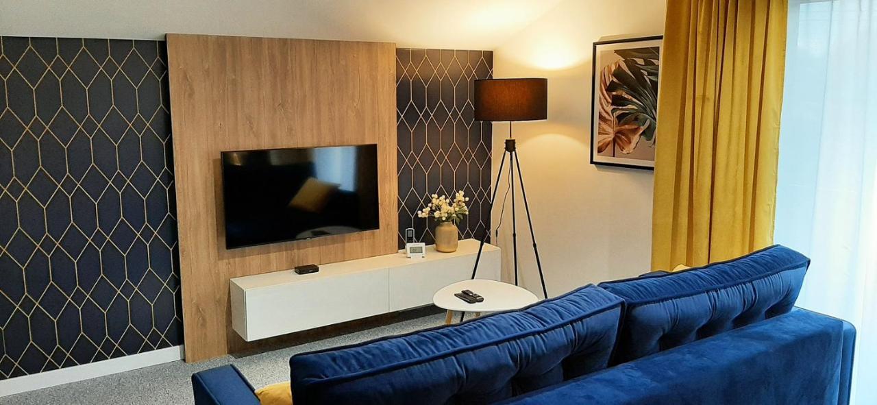 Apartament Willa Pod Sosnami Zator Przeciszow Buitenkant foto