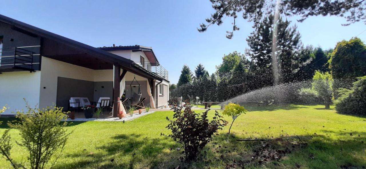 Apartament Willa Pod Sosnami Zator Przeciszow Buitenkant foto